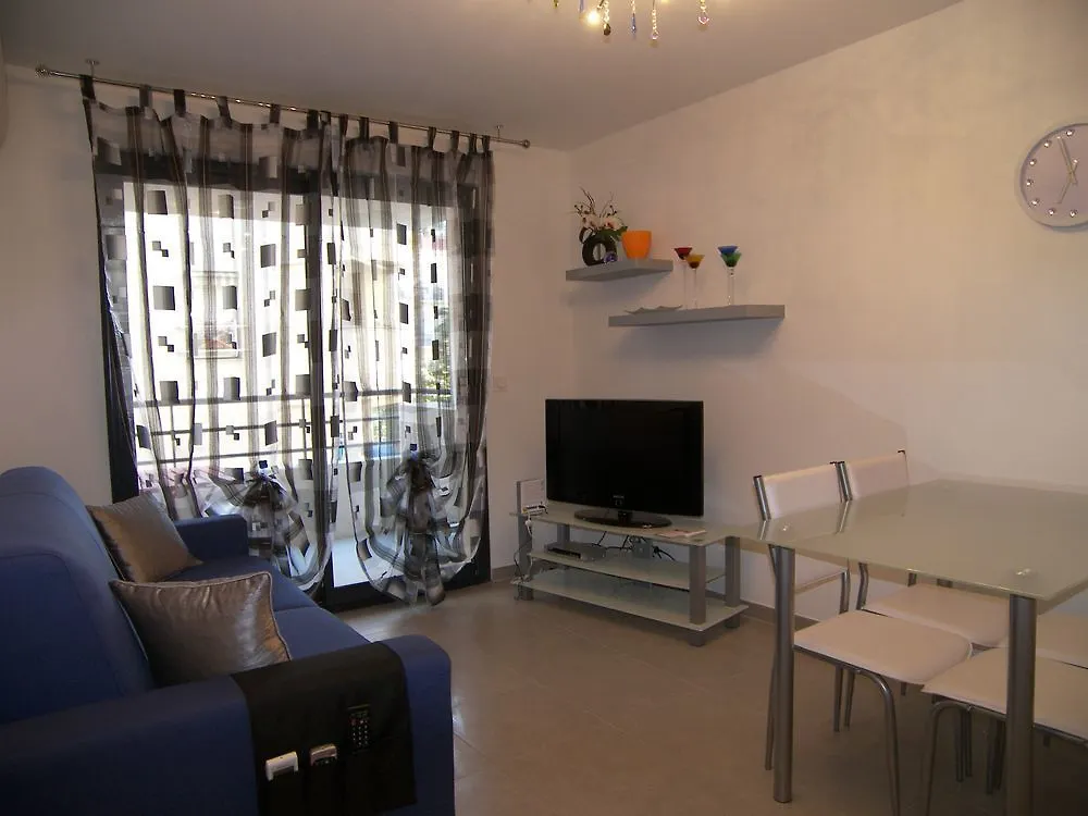 Modern Deluxe Two-Bedroom Apartment Cannes Francia